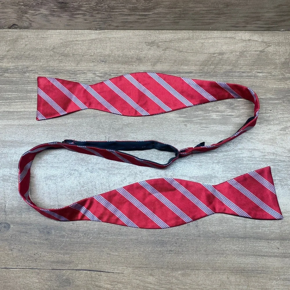 Esquire Mens Red Blue White Striped Silk Self-Tie Bow Tie Formal Preppy 2 Inch